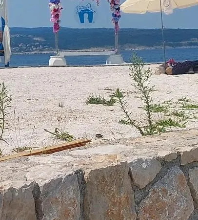 Abba Daire *